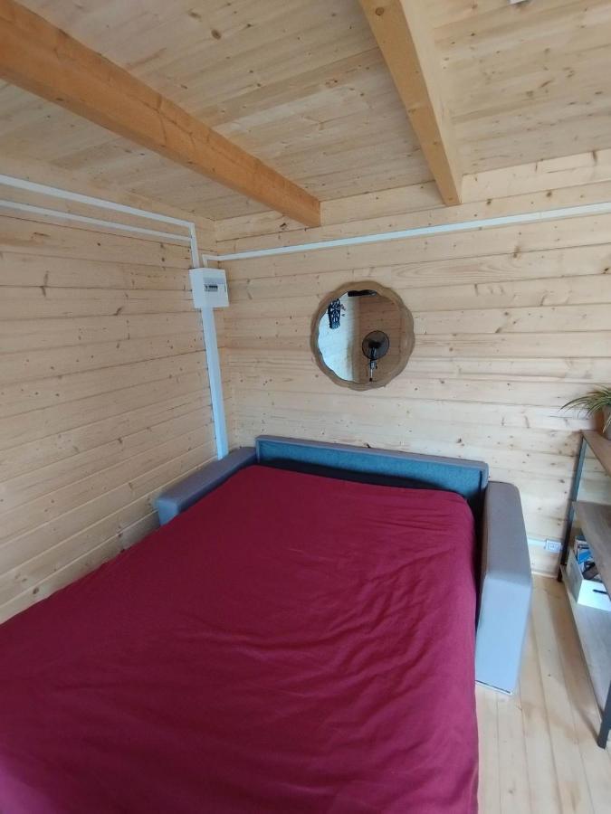 Tiny House Toute Equipee Avec Jardin Saint-Florent-sur-Cher Exteriér fotografie