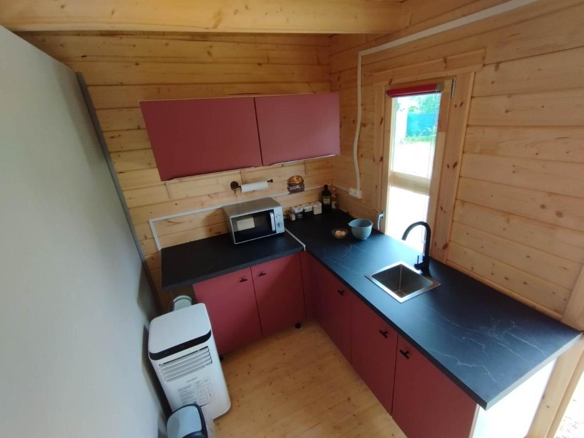 Tiny House Toute Equipee Avec Jardin Saint-Florent-sur-Cher Exteriér fotografie