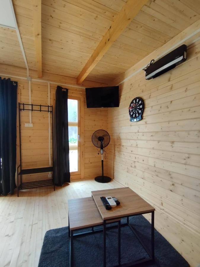 Tiny House Toute Equipee Avec Jardin Saint-Florent-sur-Cher Exteriér fotografie