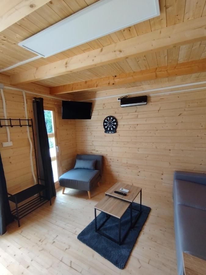 Tiny House Toute Equipee Avec Jardin Saint-Florent-sur-Cher Exteriér fotografie